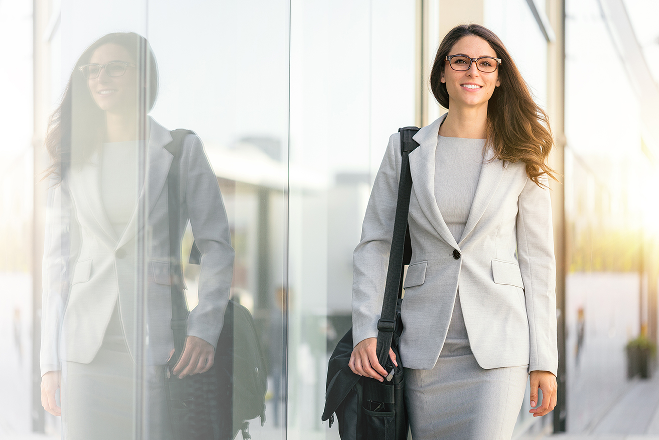 Competing with AI for Jobs : 3 Smart Tips